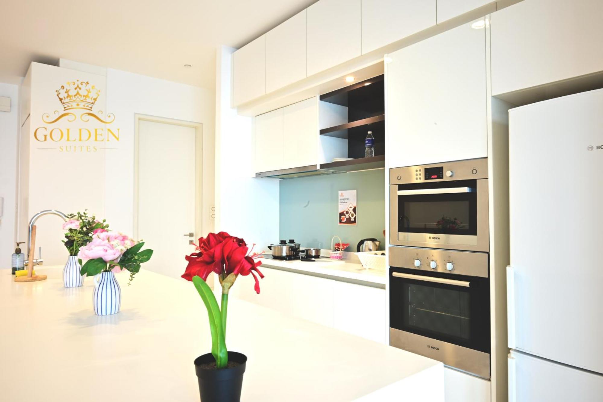 Golden Suites At Platinum Klcc Куала-Лумпур Экстерьер фото